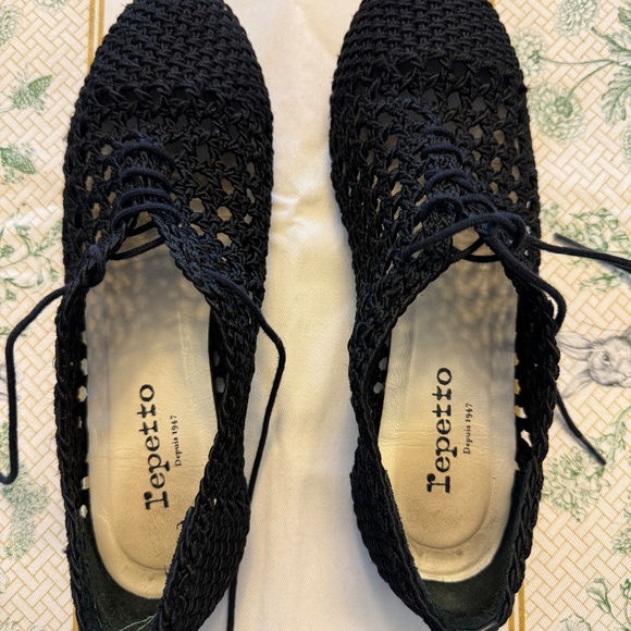 Repetto Black Crochet Lace-Up Flat - Picture 10 of 12